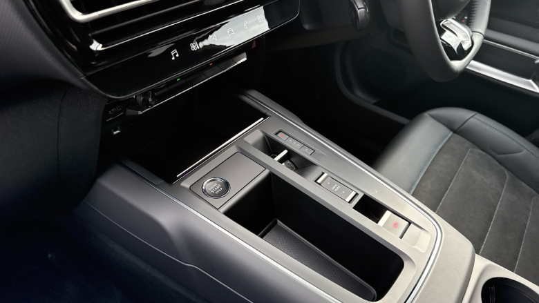 Citroen C5 Aircross 1.2 Hybrid 145 Max Edition 5dr Auto Petrol Hatchback